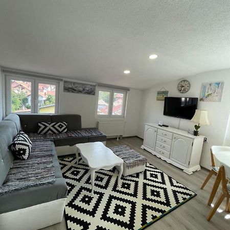 Apartman Maki SJJ Exteriör bild