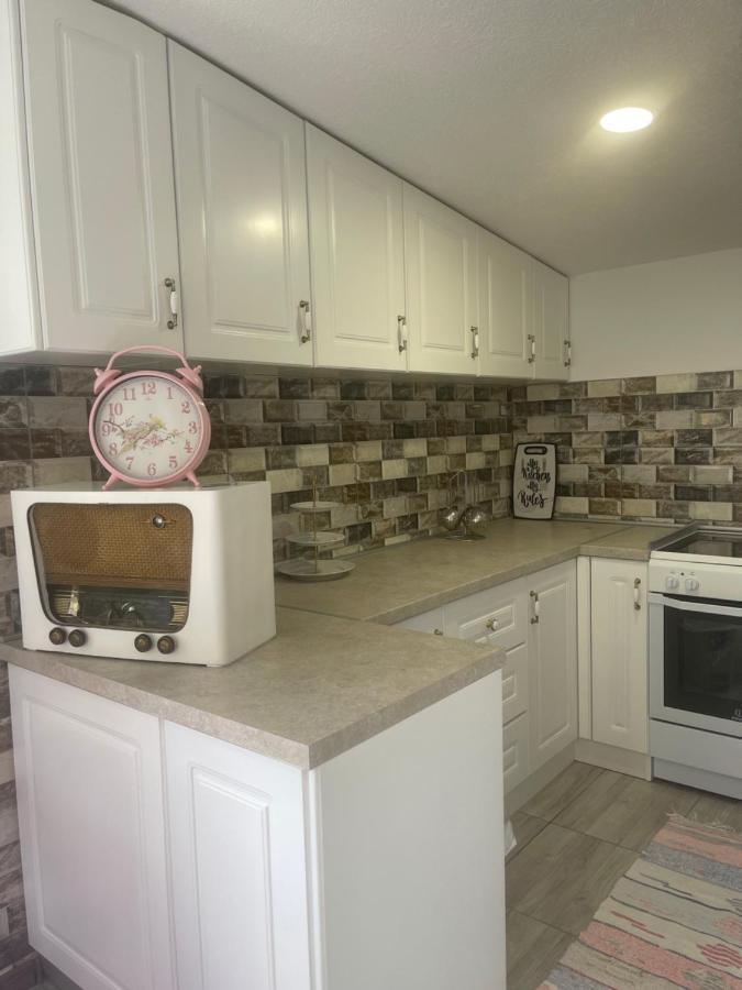 Apartman Maki SJJ Exteriör bild