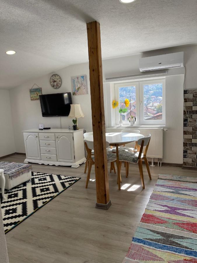 Apartman Maki SJJ Exteriör bild