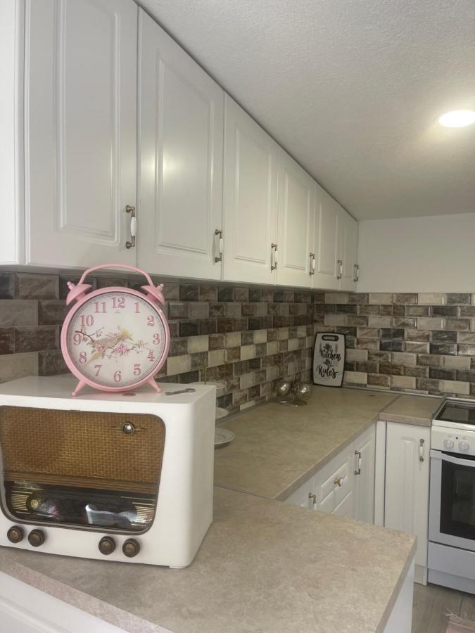 Apartman Maki SJJ Exteriör bild
